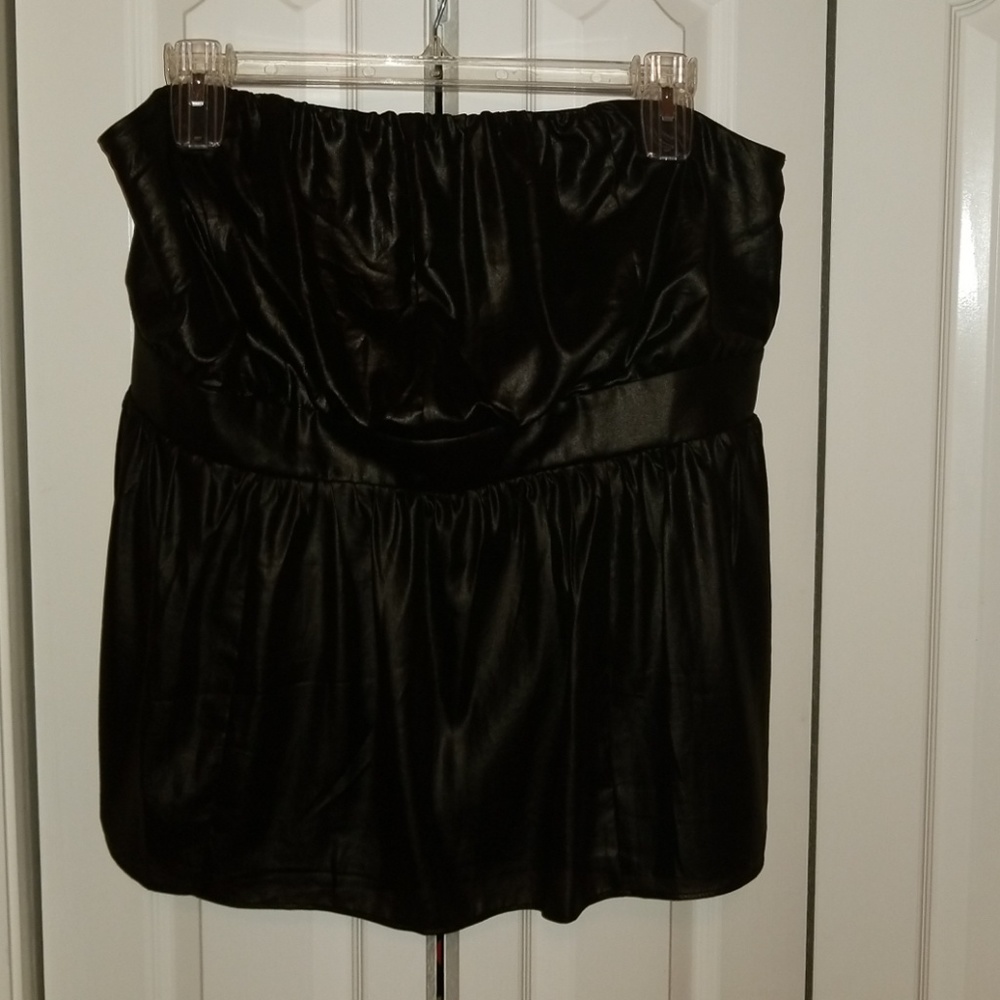 Strapless faux leather peplum top